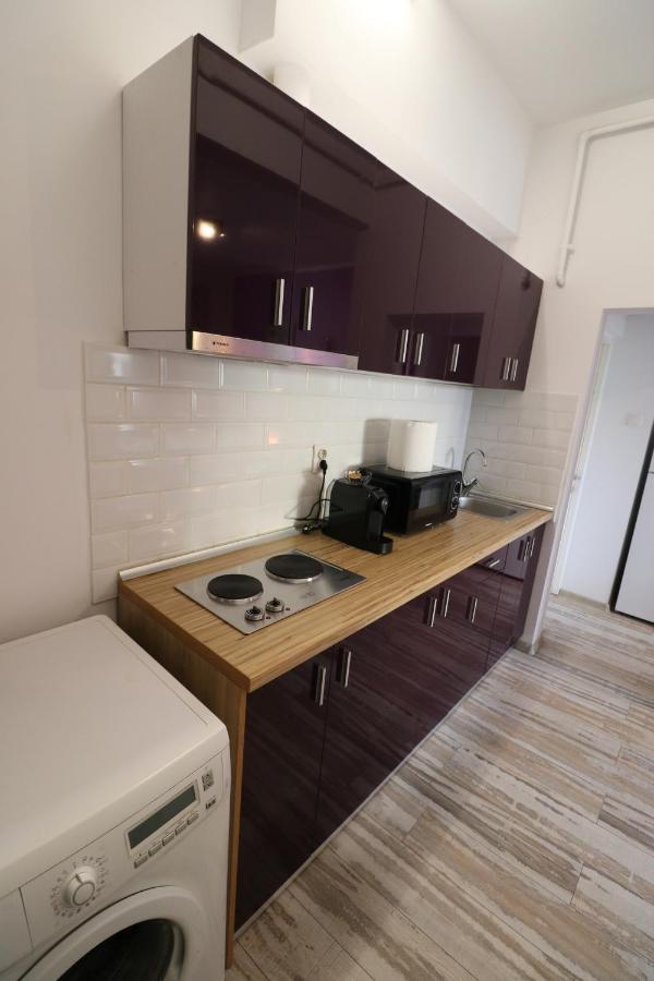 דירות בוקרשט Charming Cozy Studio - Old Town - Free Minibar מראה חיצוני תמונה
