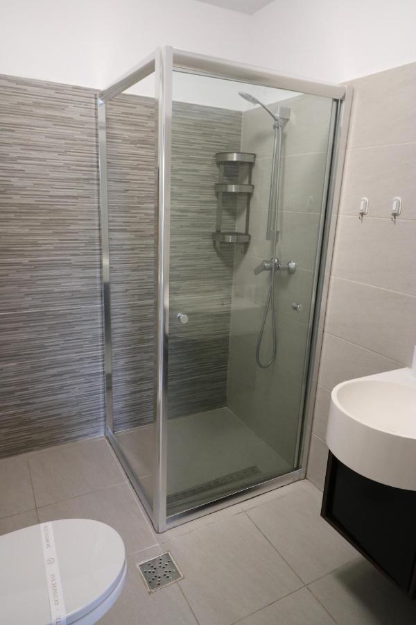 דירות בוקרשט Charming Cozy Studio - Old Town - Free Minibar מראה חיצוני תמונה
